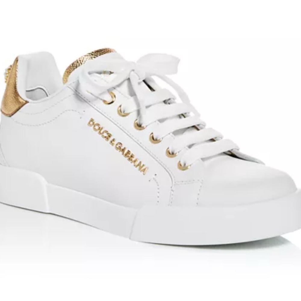 NWT- Dolce & Gabbana women’s low top sneakers- size 38. Brand new in box